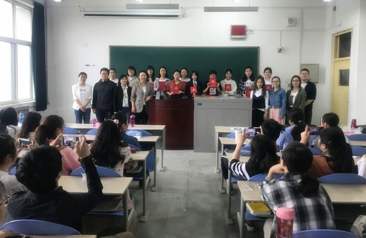 中文系主題黨日1_副本.jpg