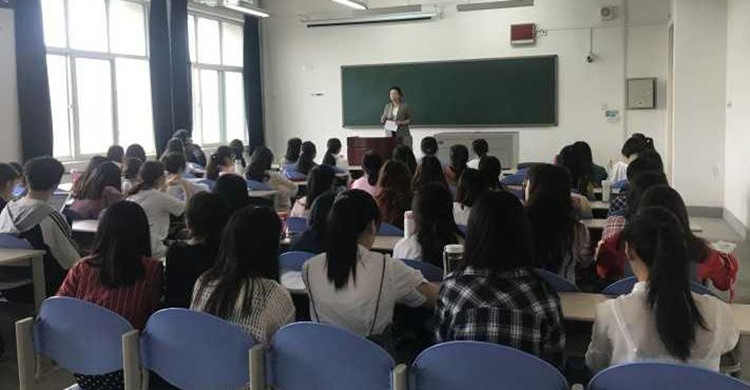 中文系主題黨日2_副本.jpg